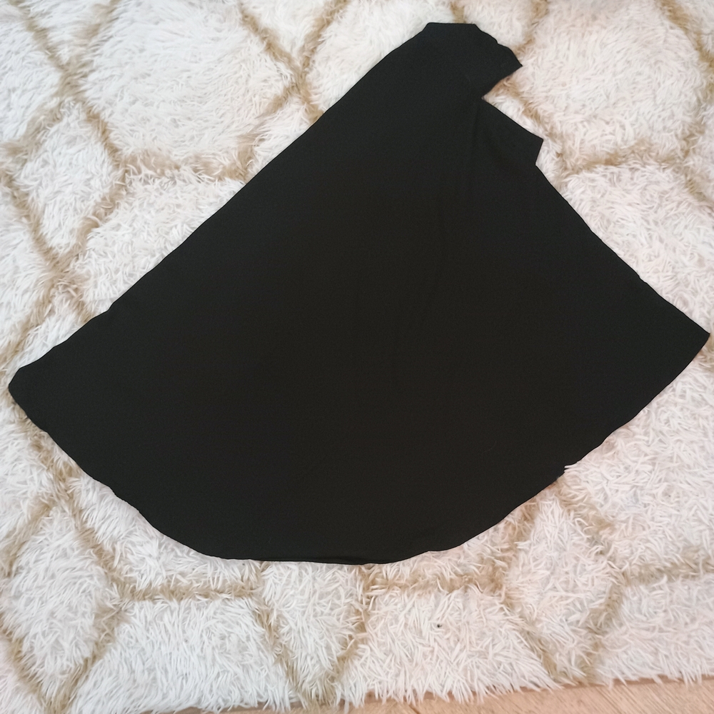 Elegant Black Women's Skirt
